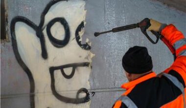 Frankfurt baut Kampf gegen Vandalismus an Haltestellen aus