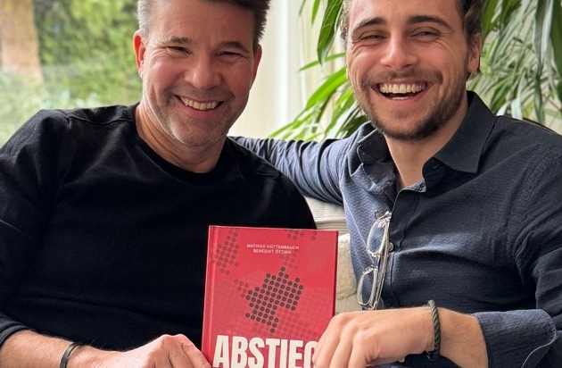 Neues Buch "Abstieg": Ex-Automanager und Podcaster präsentieren Sanierungsplan für ...
