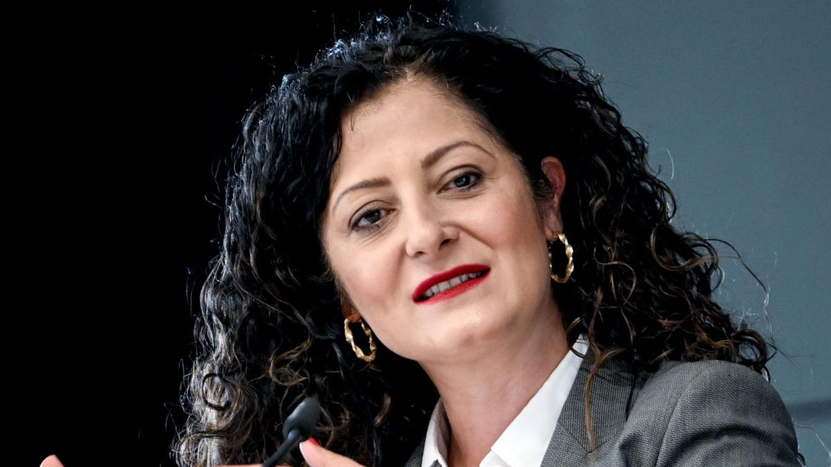 Cansel Kiziltepe sorgt mit Tesla-Post für Empörung: „Wer will auch ein Nazi-Auto fahren?“