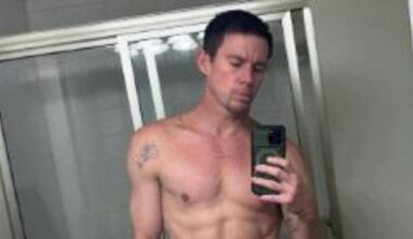 Channing Tatum präsentiert oberkörperfreie Spiegel-Selfies