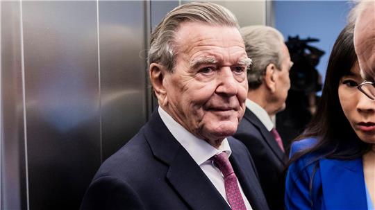 Bundesgericht verhandelt über Schröders Bundestagsbüro