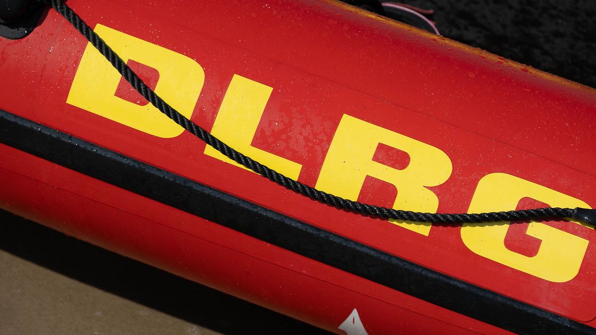 Baden-Württemberg: Spaziergänger entdeckt Leiche im See