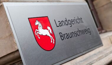 Niedersachsen & Bremen: Mit Auto auf Ex-Chef zugerast - fast vier Jahre Haft