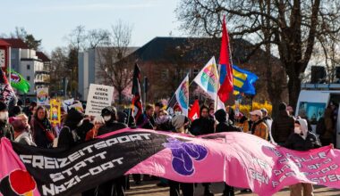 Berlin & Brandenburg: Proteste gegen AfD-Parteitag in Jüterbog