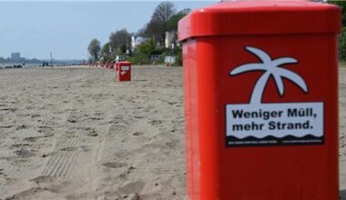 Trecker statt Müllwagen: Hamburger Stadtreinigung startet Elbstrandsaison