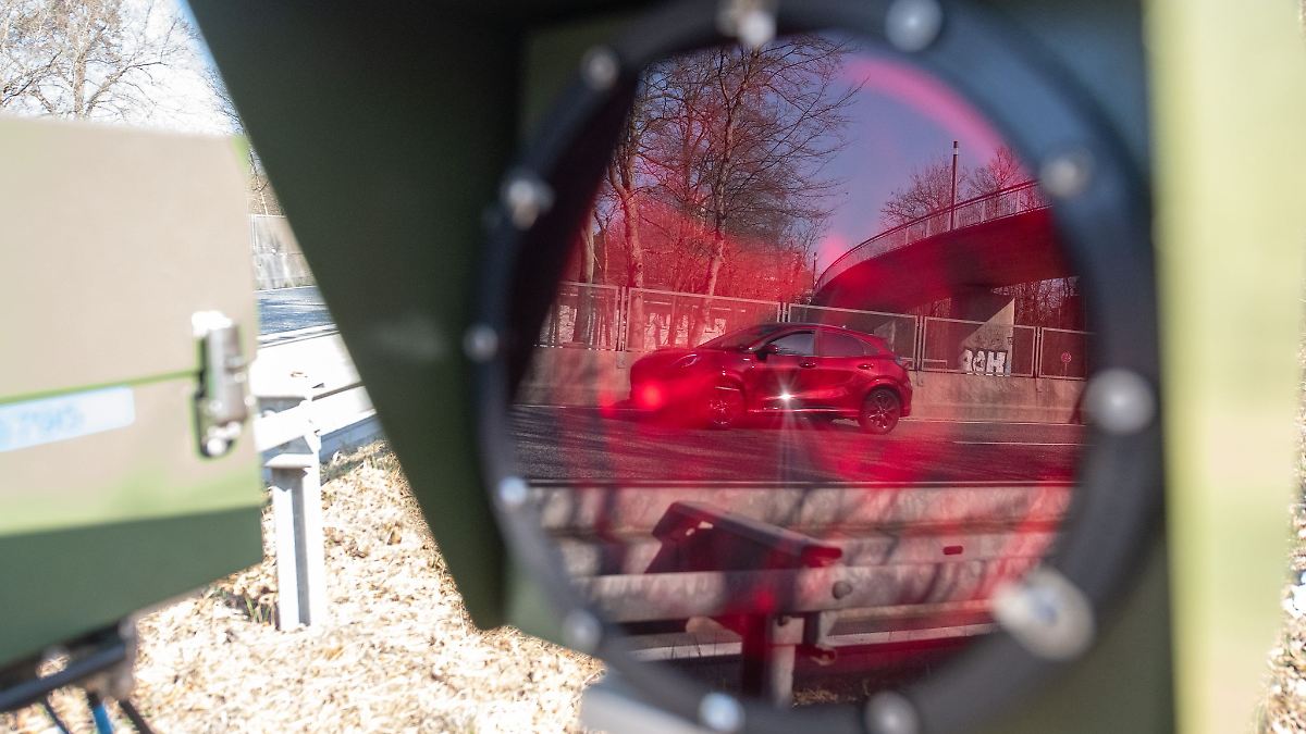 Berlin & Brandenburg: Raser im Blick - Polizei will verstärkt kontrollieren