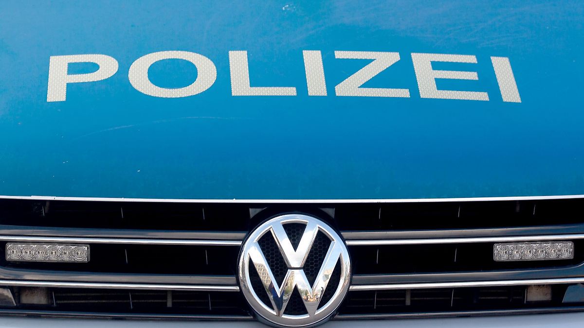 Berlin & Brandenburg: Mann überfallen und beraubt - drei Männer festgenommen