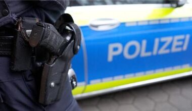 Sohn schlägt in Hamburg auf eigene Mutter ein