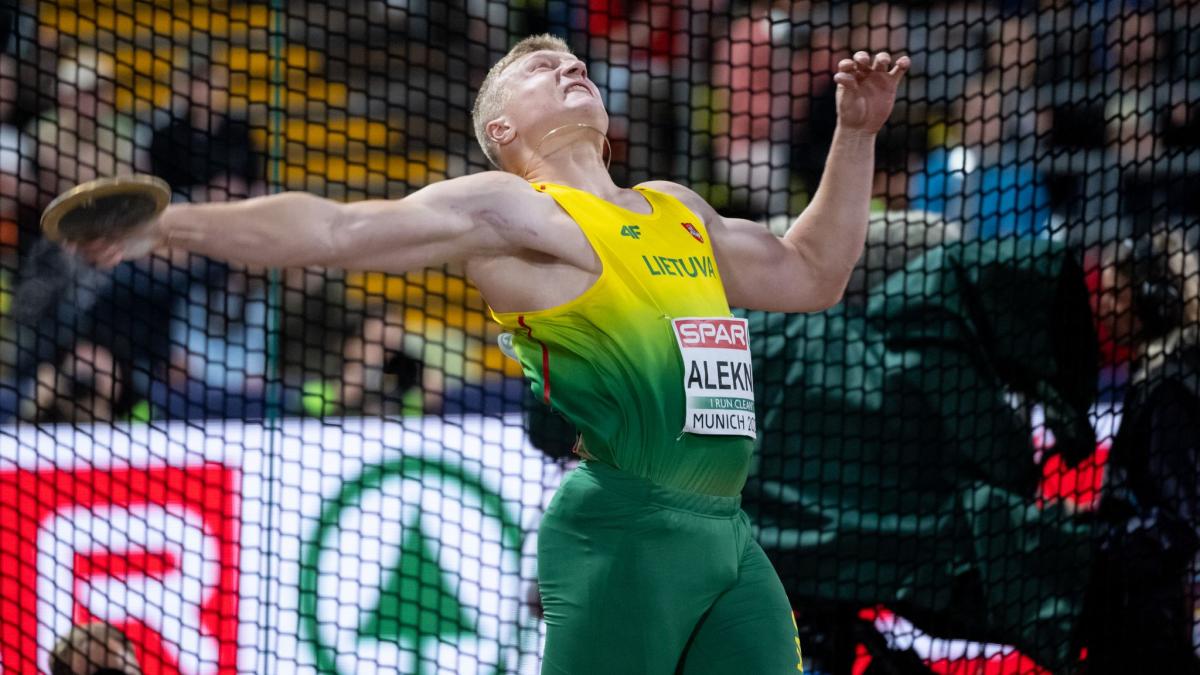 Diskus-Weltrekordler Alekna beim Golden Oval in Dresden
