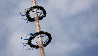 Berlin & Brandenburg: Gemeinden feiern Maibaum-Brauch