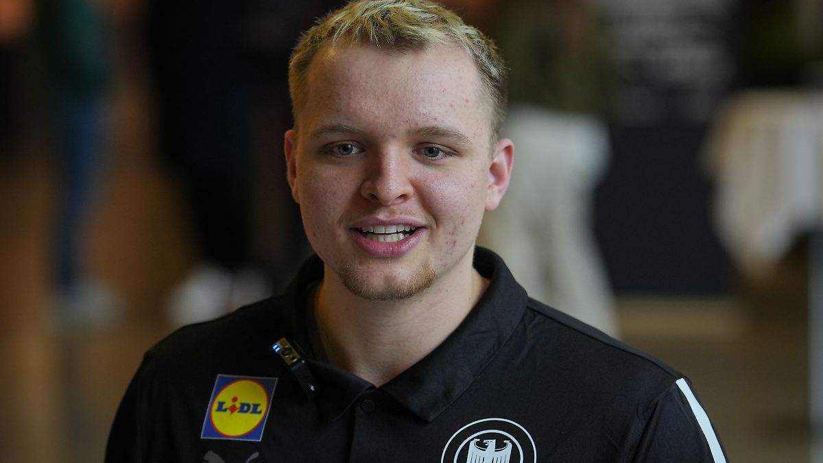 Niedersachsen & Bremen: Nationalspieler Fischer bis 2027 in Hannover