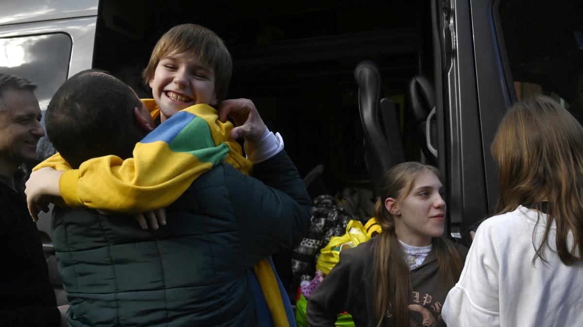 Ukraine: Umerzogen und russifiziert – „Putin behandelt unsere Kinder wie Kriegsbeute“