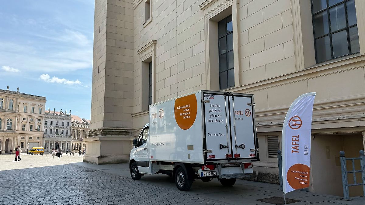 Berlin & Brandenburg: Lebensmittel-Ausgabe in Kirche in Potsdams Mitte geöffnet