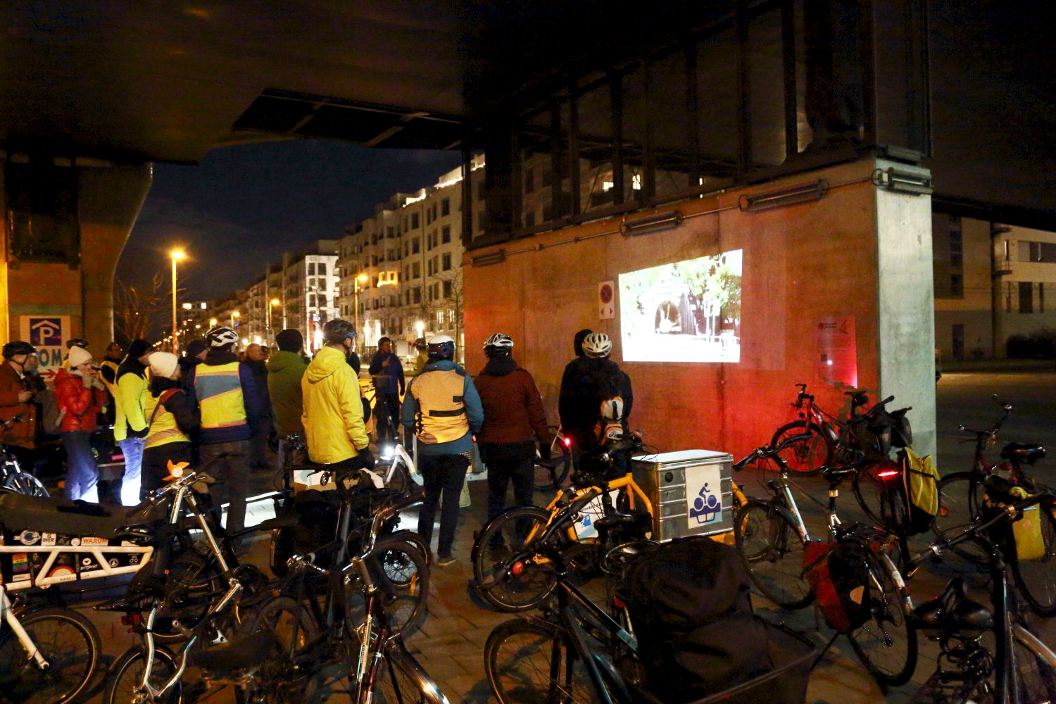Düsseldorf: Einladung zum “radelnden Popcorn-Abend” mit Kettenkino - Ddorf-Aktuell