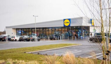 Lidl investiert halbe Milliarde Pfund: Eine Lidl Filiale von Außen.