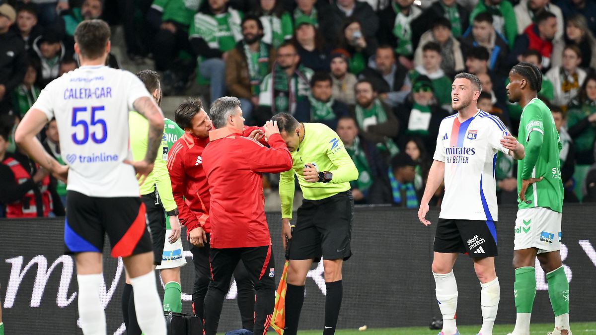 Sport_Header_Fußball_DT.png