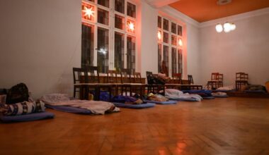Saison beendet - Nachtcafés beherbergen mehr Gäste