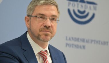 Berlin & Brandenburg: Stadtparlament stimmt über Abwahlantrag gegen Potsdams OB ab