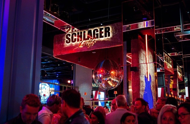 Schlager Cafe eröffnete am 10. April in Düsseldorf – Musik, Emotion und ...