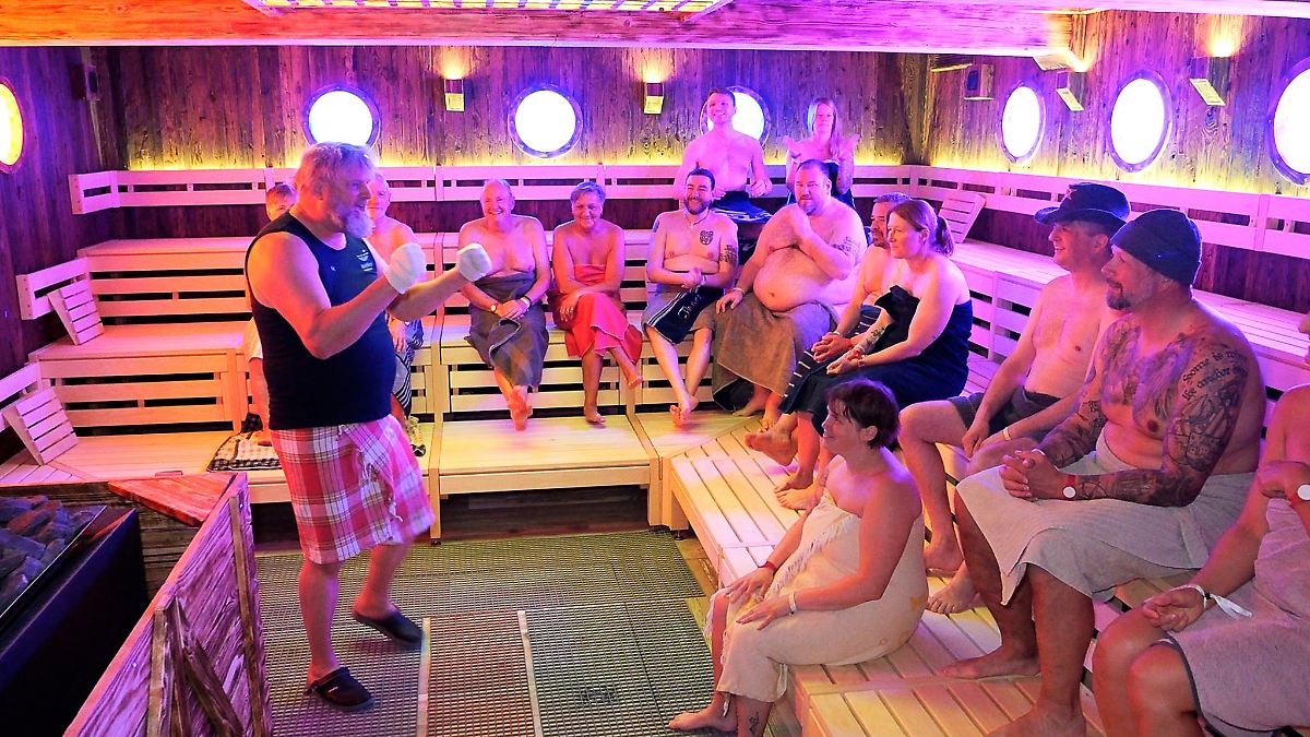 Niedersachsen & Bremen: Ostfriesen brechen Weltrekord für den längsten Sauna-Aufguss