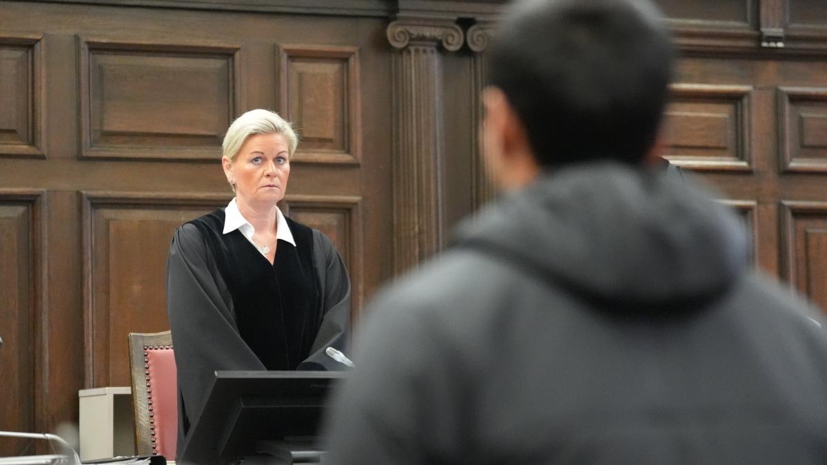 Prozess in Hamburg: 30 Männer greifen einen 29-Jährigen an – und der ist am Ende tot