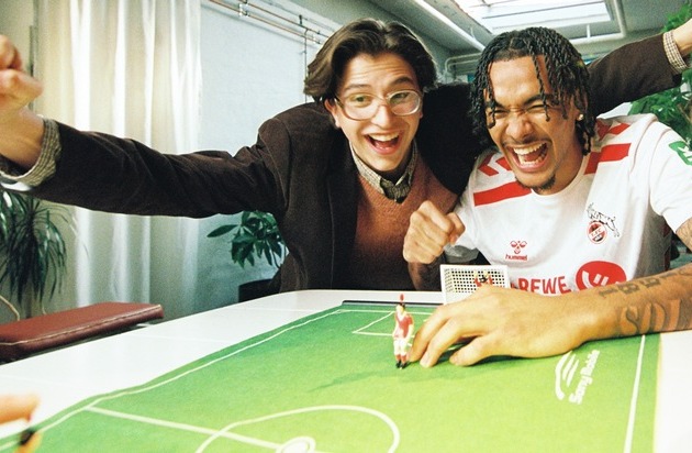 600 Euro für jedes Tor: Sparkasse KölnBonn und 1. FC Köln feiern 60 Jahre Partnerschaft