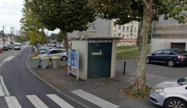Auf dieser öffentlichen Toilette im französischen Nantes wird das Neugeborene gefunden.