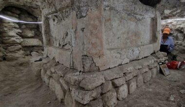 Maya-Stadt Tikal: Auf diesem Altar wurden kleine Kinder geopfert