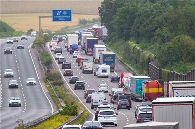 Spurrillen und viele Schäden: A3-Erneuerung im Siebengebirge