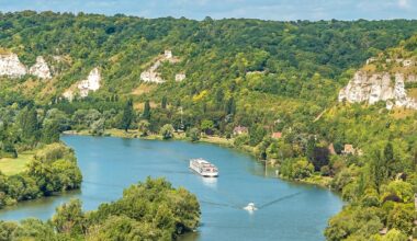 Kreuzfahrt als Single: Allein an Bord durch Frankreich – was ich wirklich erlebt und gelernt habe