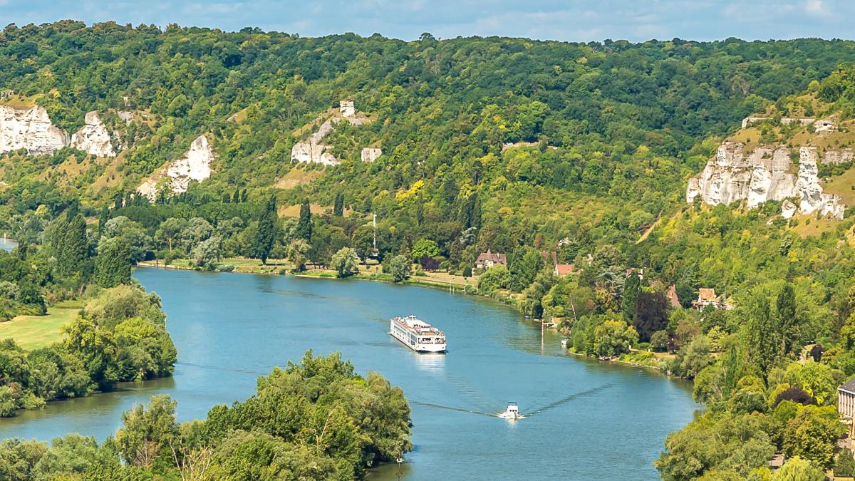 Kreuzfahrt als Single: Allein an Bord durch Frankreich – was ich wirklich erlebt und gelernt habe