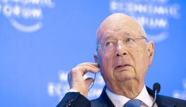 Klaus Schwab: Gründer des Weltwirtschaftsforums tritt „mit sofortiger Wirkung“ zurück