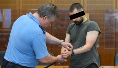 Prozess in Frankfurt: Polizist tötet Freundin mit Schuss aus Pistole | Regional