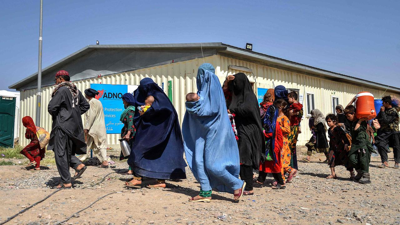 Mehr als 120.000 Menschen verlassen Pakistan in Richtung Afghanistan