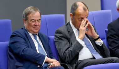 Uneinigkeit über Russland und Türkei spaltet Partei