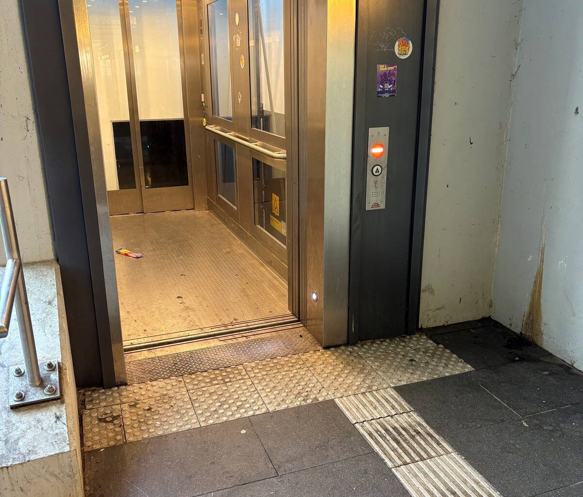 Aufzug am Solinger Hauptbahnhof wieder kaputt