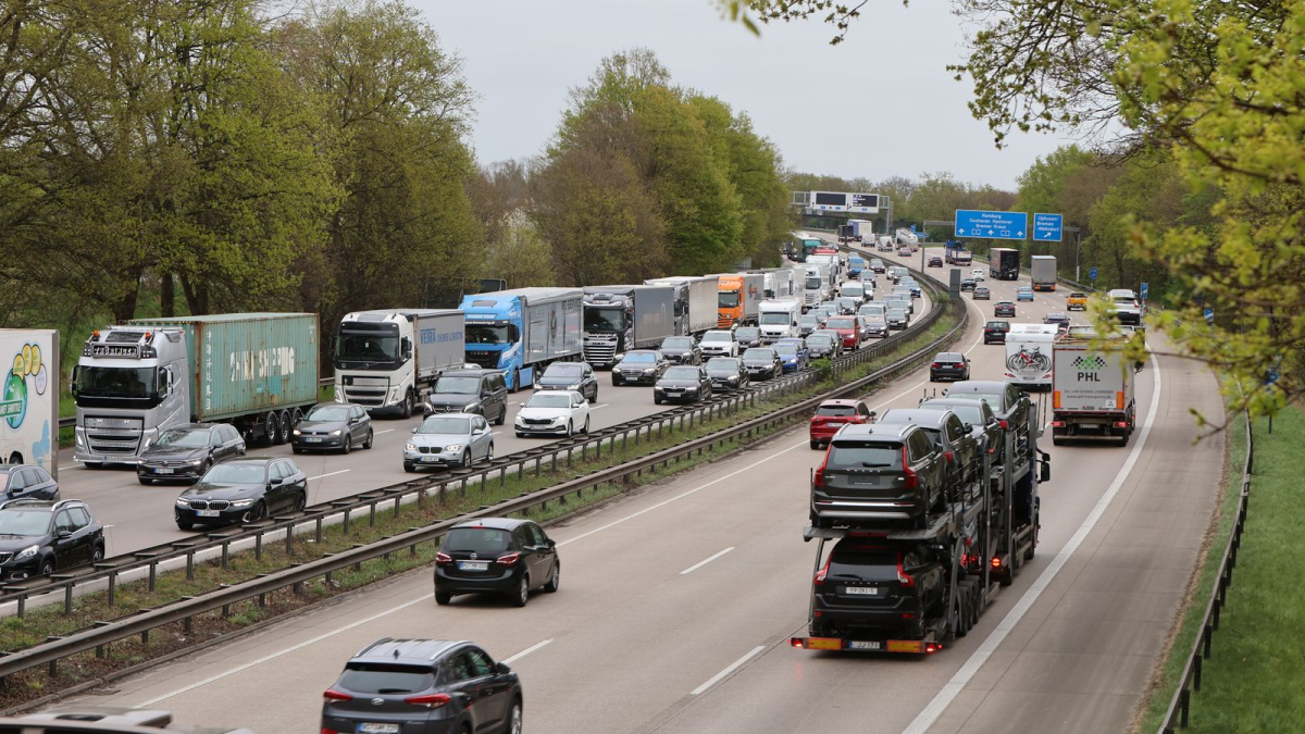 Staus auf Autobahnen im Norden