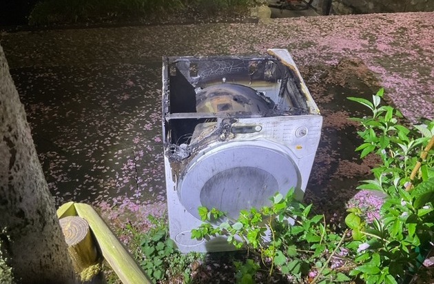 FW-DO: Kellerbrand in Dortmunder Einfamilienhaus
