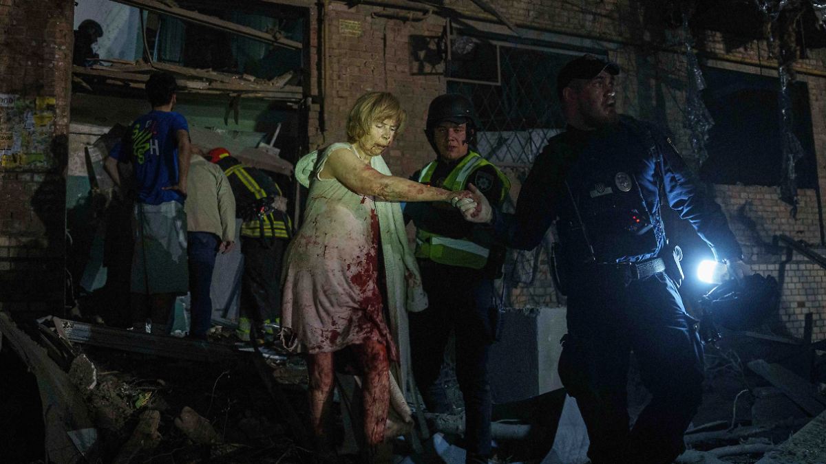 Mehrere Explosionen in der Stadt: Viele Tote nach massivem russischen Luftangriff auf Kiew