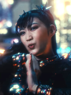 Babymetal &lpar;feat&period; Poppy&rpar;: