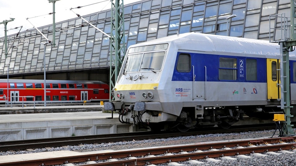 Wegen Dieselgestank: Erster Wagen im RE6 zwischen Chemnitz und Leipzig bis auf Weiteres gesperrt
