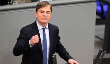Streit um SPD-Saal: Jetzt droht die AfD mit Klage! | Politik