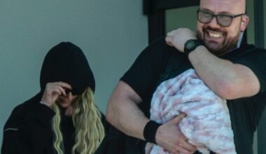 Britney Spears: Bodyguard trägt ihr „Baby“! Neue Sorge um den Popstar | Unterhaltung
