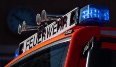 Lkw-Anhänger brennt auf Autobahn – Vollsperrung Richtung Hamburg