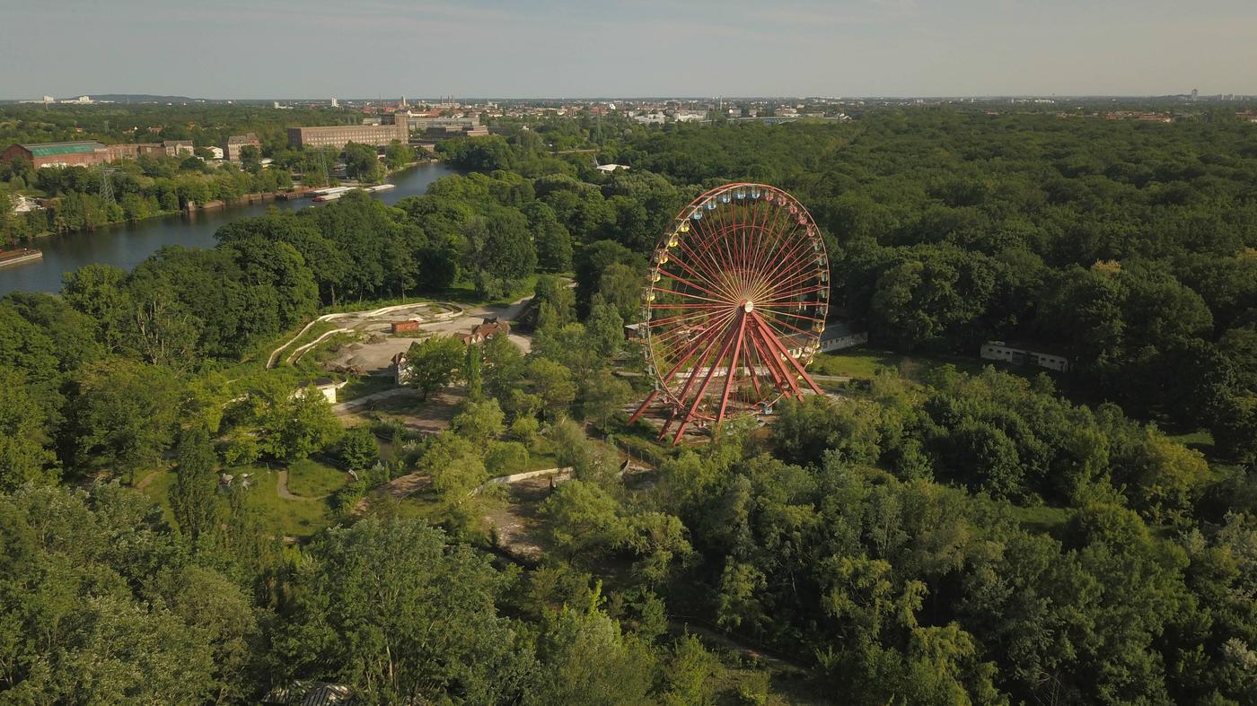 Es bewegt sich was beim Riesenrad in Berlin-Plänterwald