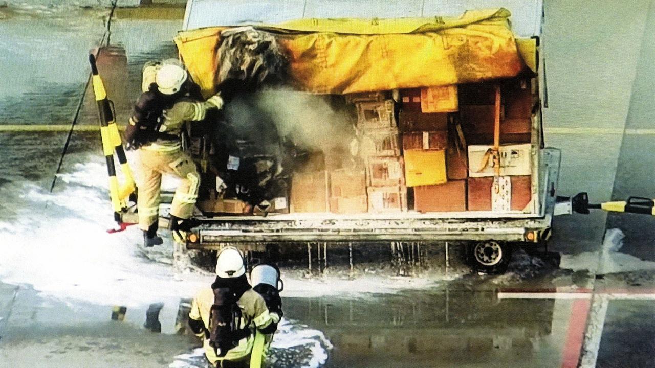 Russischer Geheimdienst soll hinter Brandsätzen in Luftfracht stecken