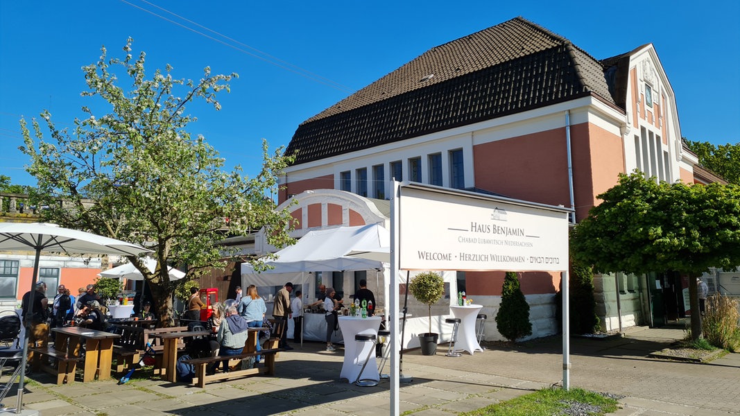 Jüdische Buchmesse in Hannover: Lesen, Lernen und Erinnern | NDR.de - Kultur