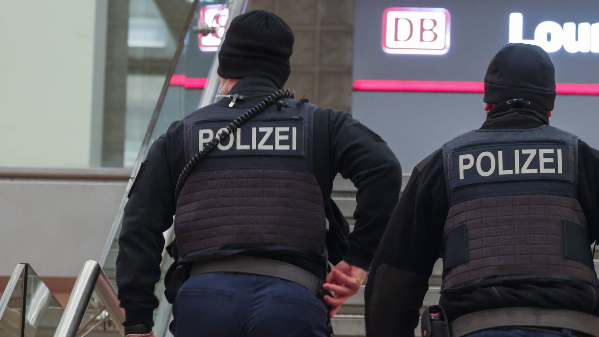 Bundespolizei im Hauptbahnhof Hannover (Symbolbild): Den Beamten gelang eine Festnahme.