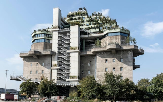 Der Bunker im Hamburger Stadtteil St. Pauli wurde umgestaltet. Der Bunker im Hamburger Stadtteil St. Pauli wurde umgestaltet.