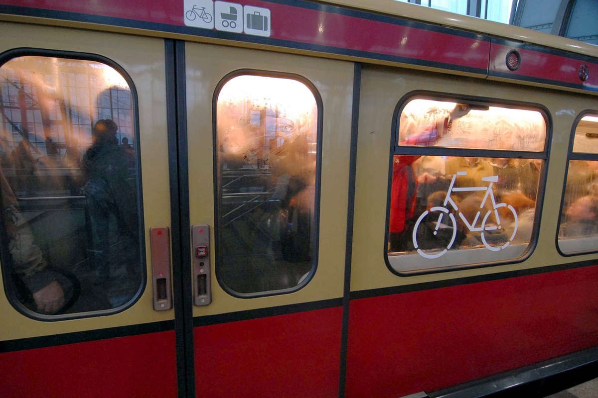 BVG und S-Bahn Berlin: Fahrgäste beschweren sich! „Es ist so schlimm“